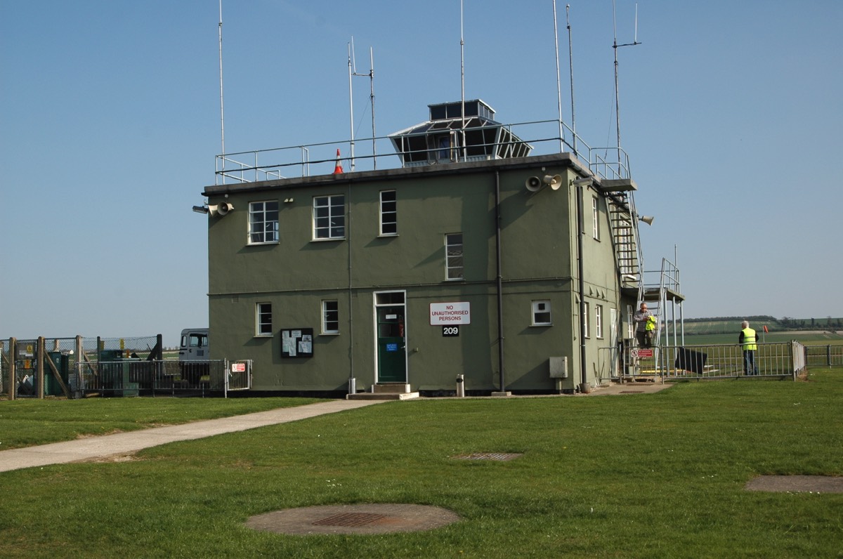 Duxforld control tower